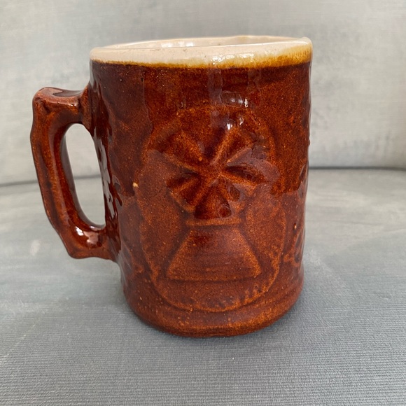 Antique pottery, brown, Burly, Winter Hart brand stoneware mug, windmill/man - Picture 2 of 6